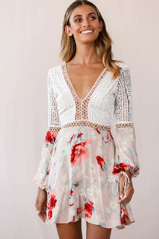 Carson Crochet Details Dress Floral Pink