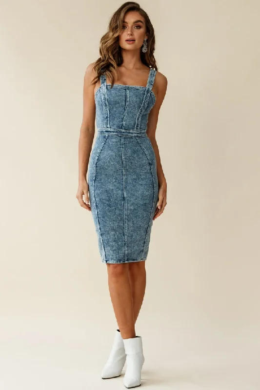 Shalom Structured Bodycon Midi Dress Washed Blue